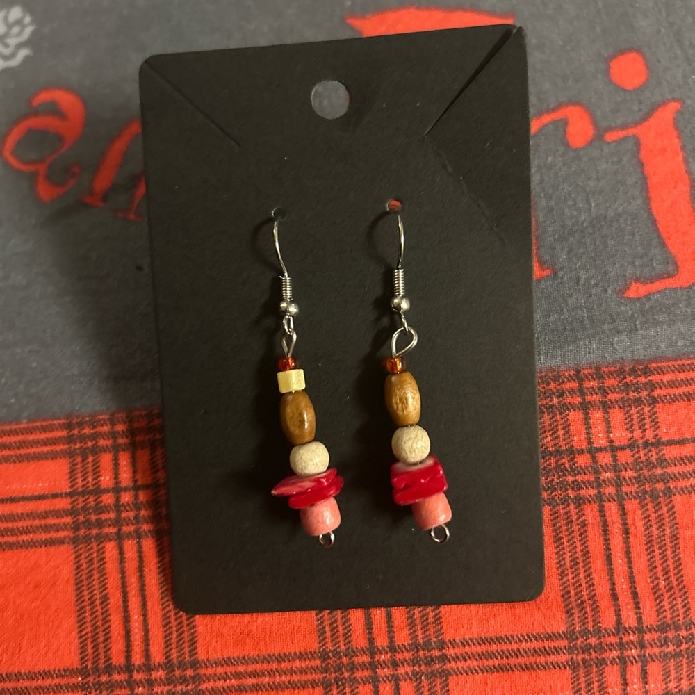 Beaded earrings lot